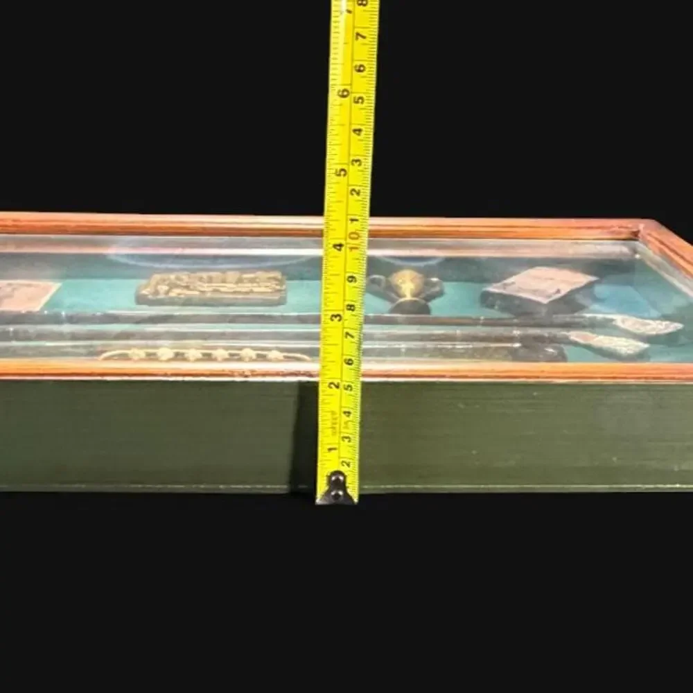 🚨 Vintage History of Golf Memorabilia Wooden Shadow Box 20